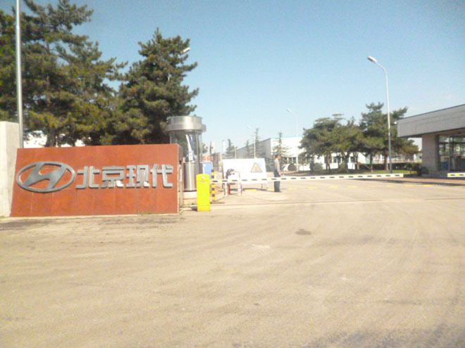 大型吊车叉车租赁,工厂搬迁,大型设备安装吊装移位,上楼下坑,搬运就位及150以上高空吊装