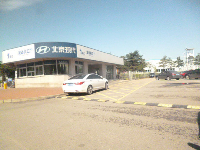 大型吊车叉车租赁,工厂搬迁,大型设备安装吊装移位,上楼下坑,搬运就位及150以上高空吊装
