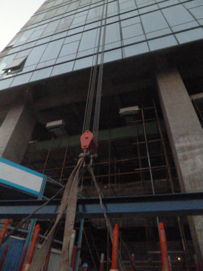 大型吊车叉车租赁,工厂搬迁,大型设备安装吊装移位,上楼下坑,搬运就位及150以上高空吊装